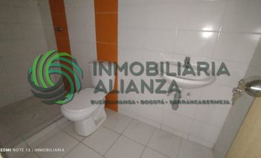 casa en arriendo en lagos del cacique. Cod A17279