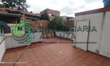 casa en arriendo en lagos del cacique. Cod A17279