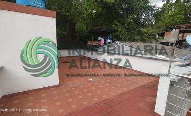 casa en arriendo en lagos del cacique. Cod A17279