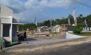 PERUMAHAN ELIT, HARGA IRIT, 5 MENIT DARI KAMPUS MERCUBUANA