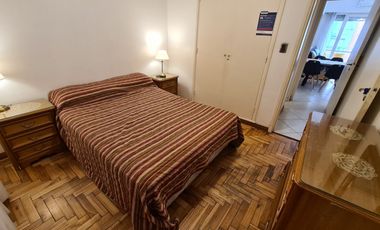 Alquiler Temp · Departamento · Dos ambientes · Vista a la plaza - Av. Colón 2134