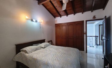 casa en venta en la riviera. Cod V31248