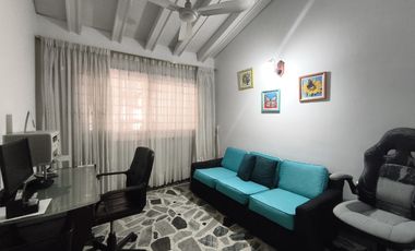 casa en venta en la riviera. Cod V31248