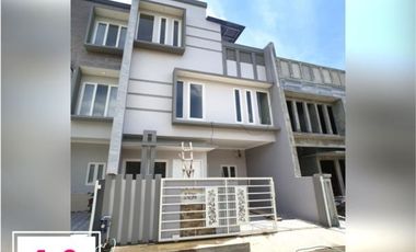 Rumah Baru 3 Lantai Luas 84 di Sulfat Agung kota Malang