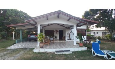 VENTA DE CASA EN PENONOME CON 1,400 MT2 - SOBRE LA VIA INTERAMERICANA