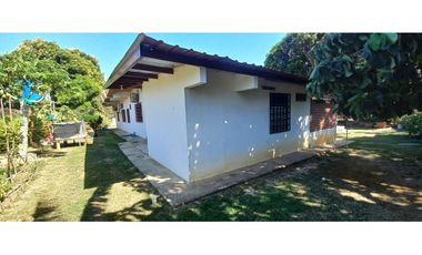 VENTA DE CASA EN PENONOME CON 1,400 MT2 - SOBRE LA VIA INTERAMERICANA