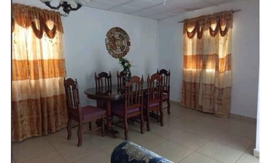 Venta de Acogedora Casa Amoblada  Barriada Cerca a La Autopista