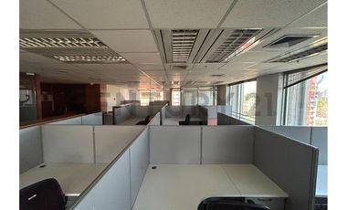SE ARRIENDA OFICINA EXCELENTE SECTOR VITACURA