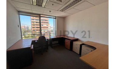 SE ARRIENDA OFICINA EXCELENTE SECTOR VITACURA