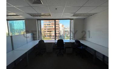 SE ARRIENDA OFICINA EXCELENTE SECTOR VITACURA