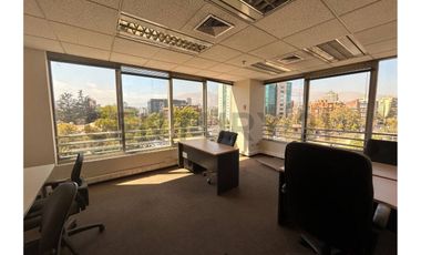 SE ARRIENDA OFICINA EXCELENTE SECTOR VITACURA