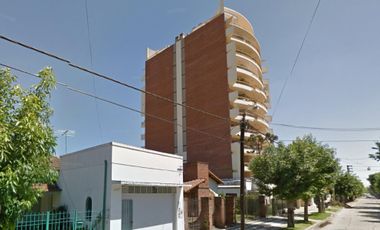 Departamento en edificio Solar de la Araucaria.