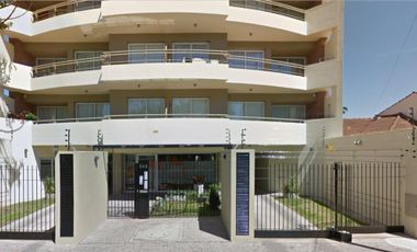 Departamento en edificio Solar de la Araucaria.