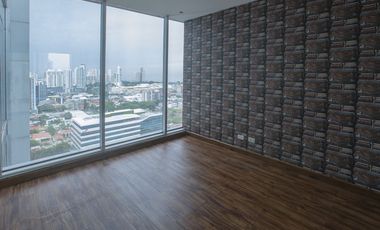 SE ALQUILA OFICINA DE 662 MTS EN OBARRIO