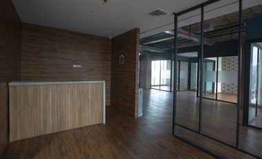 SE ALQUILA OFICINA DE 662 MTS EN OBARRIO