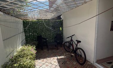 casa en venta en av. libertadores. Cod V3319