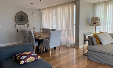 Departamento en Venta de Categoria de 4 Ambientes + Dependencia de Servicio en Zona Guemes.