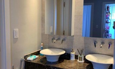 Departamento en Venta de Categoria de 4 Ambientes + Dependencia de Servicio en Zona Guemes.