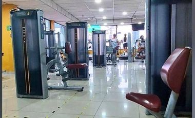 Oportunidad única en Reñaca! Local comercial en primer piso con vista al mar