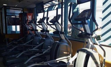 Oportunidad única en Reñaca! Local comercial en primer piso con vista al mar