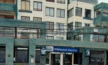 Oportunidad única en Reñaca! Local comercial en primer piso con vista al mar