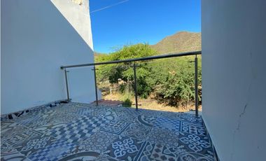En venta casa familiar en Rodadero, Santa Marta, Colombia.