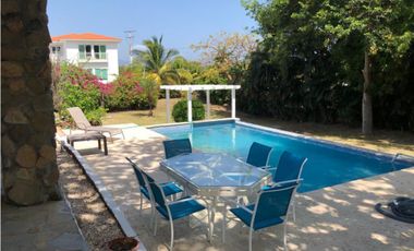 Se Vende acogedora residencia en Punta Barco