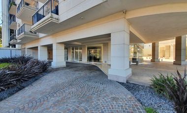 Venta - Departamento dos ambientes con terraza propia - Los Troncos - R. Peña 1613