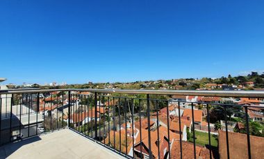 Venta - Departamento dos ambientes con terraza propia - Los Troncos - R. Peña 1613