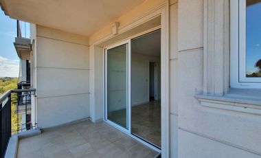 Venta - Departamento dos ambientes con terraza propia - Los Troncos - R. Peña 1613