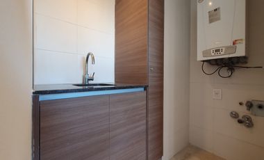 Venta - Departamento dos ambientes con terraza propia - Los Troncos - R. Peña 1613