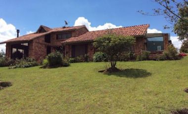 VENTA de CASAS en CHOCONTA