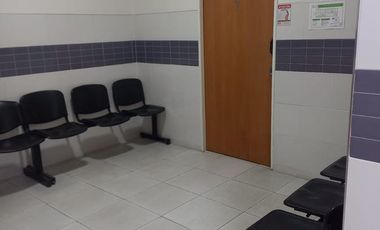 Local en Jose León Suarez