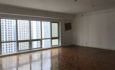 3BR Unit for Rent in Three Salcedo Place