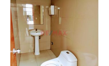 Se Alquila Amplia Casa Solo Primer Piso  – Ideal Para Oficinas O Negocios Surco A Una Cuadra De La Av. Polo