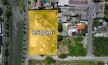 Tanah 2500m2 di Kawasan Komplek Villa dekat Legian