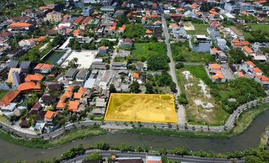 Tanah 2500m2 di Kawasan Komplek Villa dekat Legian