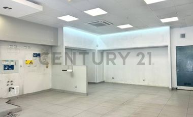 SE ARRIENDA LOCAL VITACURA CON VESPUCIO