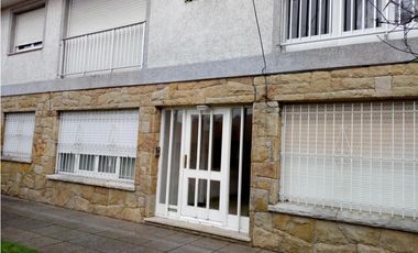 Impecable PH pocas unidades entorno residencial,3 amb con espacio de cochera