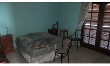 Casa Tres Ambientes y Cochera Doble