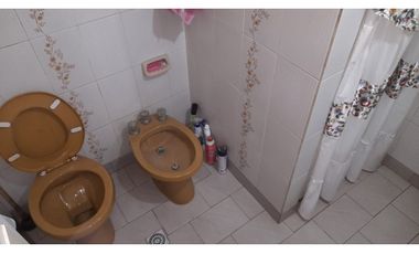 Casa Tres Ambientes y Cochera Doble