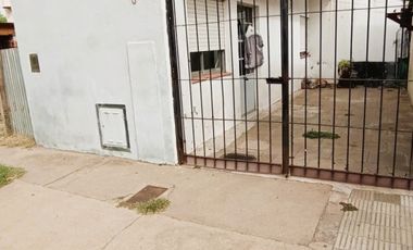 EN VENTA - CASA+DEPARTAMENTO+LOCAL COMERCIAL - OPORTUNIDAD