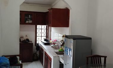 Best Investment! Rumah Besar di Jalan Raya Lembang - Lokasi Dekat Tempat Wisata & View Pegunungan