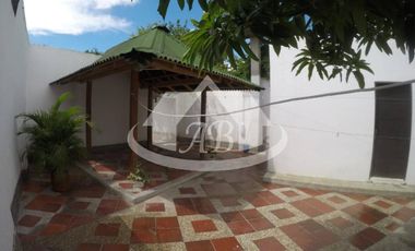 CASA EN VENTA BARRIO PASATIEMPO|1242