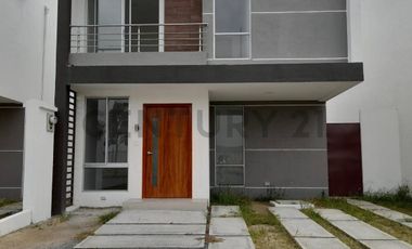 Casa en Venta de Oportunidad Urbanización Cittavento via Salitre GabR