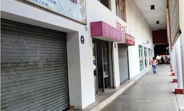 Plaza San Isidro - Locales Comerciales con La Mejor Ubicación