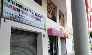 Plaza San Isidro - Locales Comerciales con La Mejor Ubicación