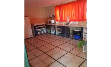 Hacienda con casa y terreno en venta tipo quinta en paute