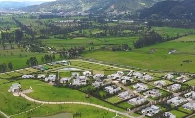 casa en arriendo/venta en toscana. Cod A933