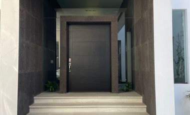 RESIDENCIA EN VENTA EN LA ESTADÍA